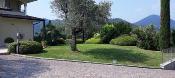 4 bedrooms Villa in Salò, Italy No. 118639 7