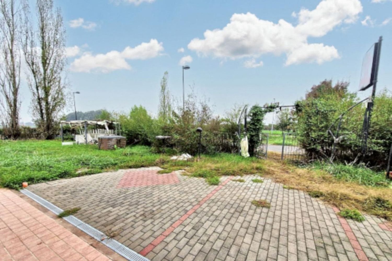 119m² Commercial property in Bagnolo in Piano, Italy No. 371940