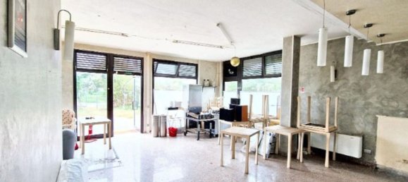 119m² Commercial property in Bagnolo in Piano, Italy No. 371940 3