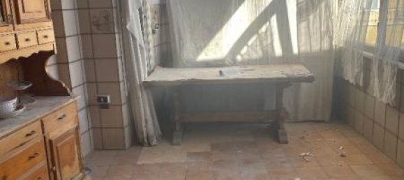 8-Zimmer Haus in Casaluce, Italy, Nr. 233014 3