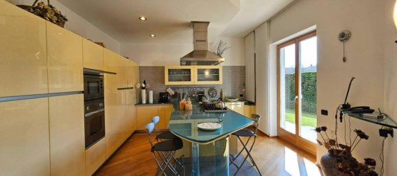 8-Zimmer Villa in Palazzago, Italy, Nr. 24258 13