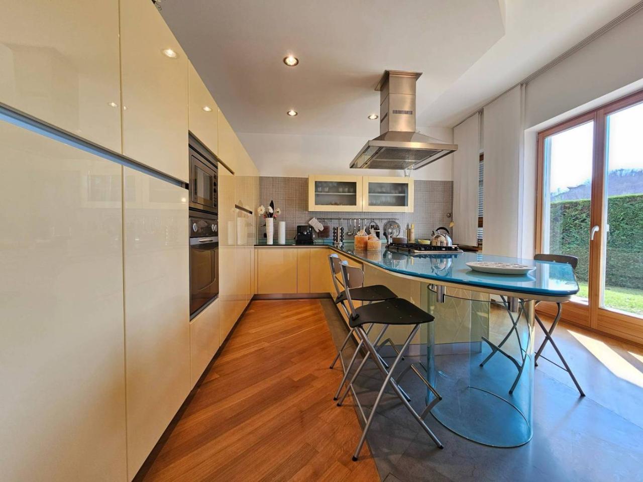 8-Zimmer Villa in Palazzago, Italy, Nr. 24258