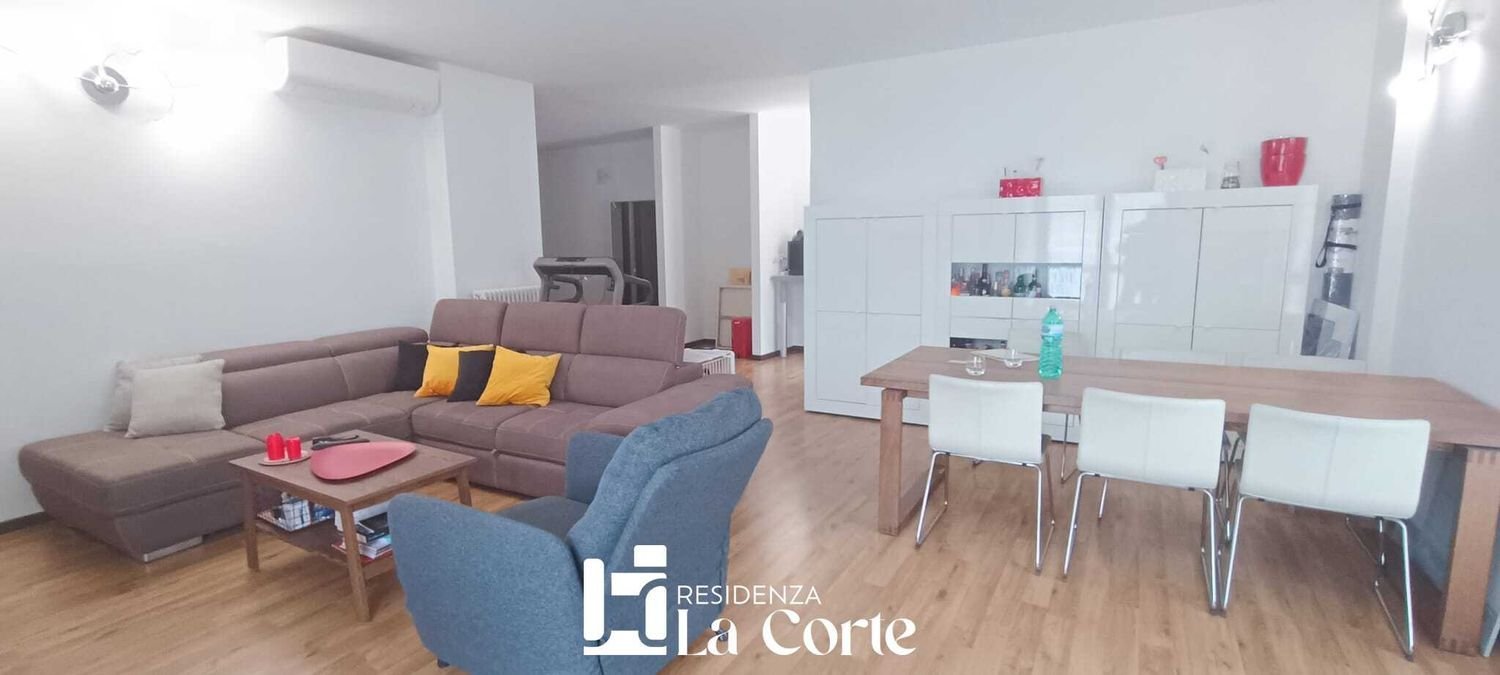 Apartamento de 3 divisões em Seveso, Italy N.º 128985