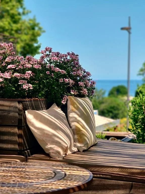 1000m² Commercial property in Bastia, France No. 156082