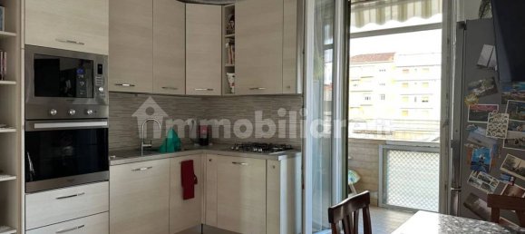 2 bedrooms Apartment in Turin, Italy No. 320127 8