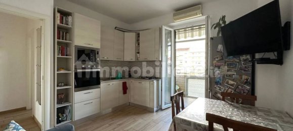 2 bedrooms Apartment in Turin, Italy No. 320127 5