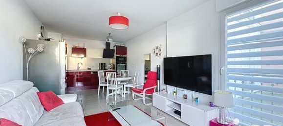 2 bedrooms Apartment in Le Blanc-Mesnil, France No. 357050 3