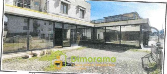 200m² Commercial property in Licciana Nardi, Italy No. 45707 2