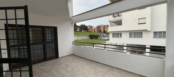 Квартира с 3 комнатами в Помеция, Италия № 46322 2