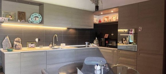 2 bedrooms Villa in Rome, Italy No. 334932 9