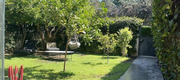 2 bedrooms Villa in Rome, Italy No. 334932 3
