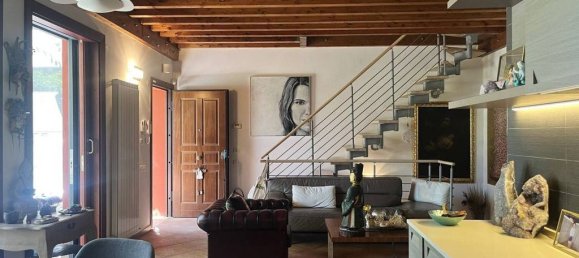 2 bedrooms Villa in Rome, Italy No. 334932 10