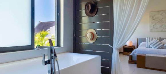 3 bedrooms Apartment in Grande Riviere Noire, Mauritius No. 6 12