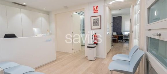 Apartamento de 3 dormitorios en Barcelona, Spain No. 182322 6