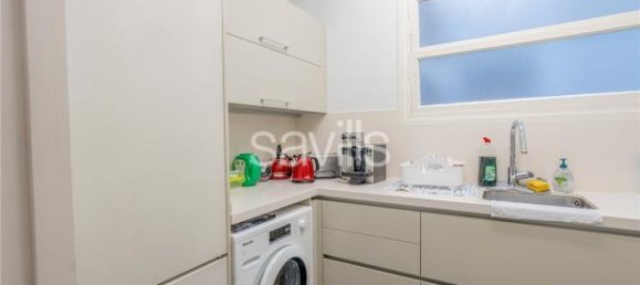 Apartamento de 3 dormitorios en Barcelona, Spain No. 182322 4