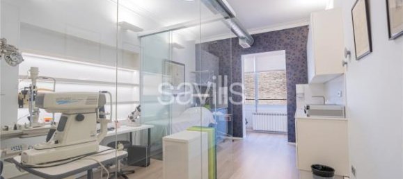 Apartamento de 3 dormitorios en Barcelona, Spain No. 182322 12