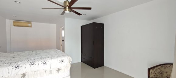 Gewerbliche Immobilien in Pattaya, Thailand 350m², Nr. 66773 9