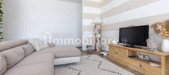 2 bedrooms Apartment in Venegono Superiore, Italy No. 332218 3