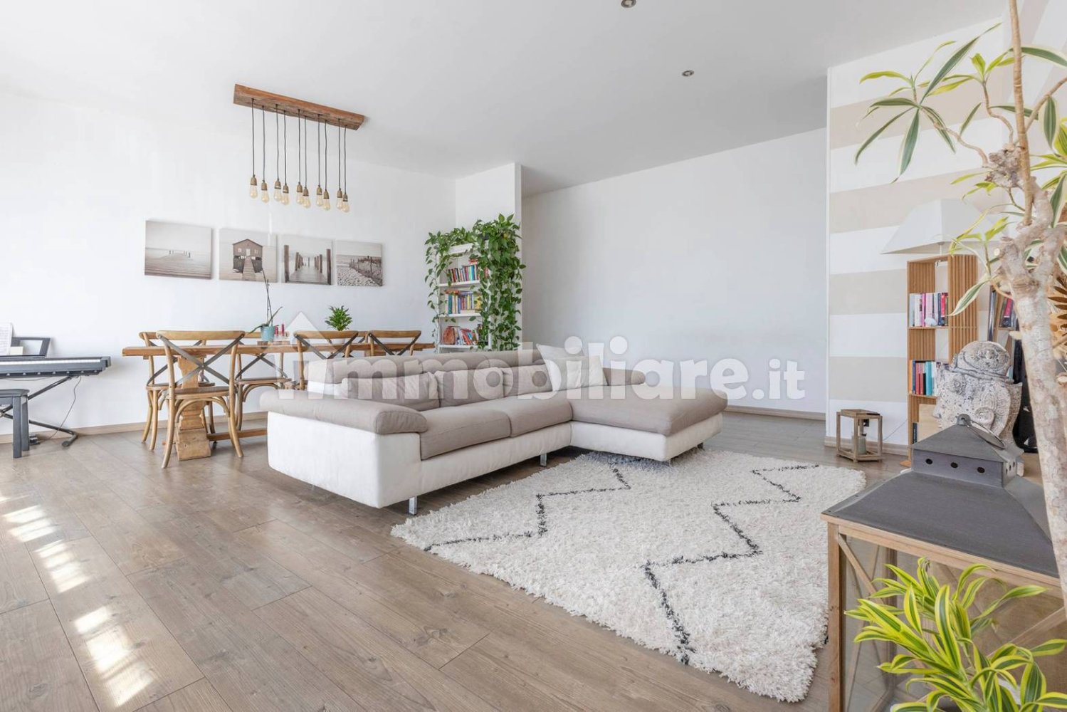 2 bedrooms Apartment in Venegono Superiore, Italy No. 332218