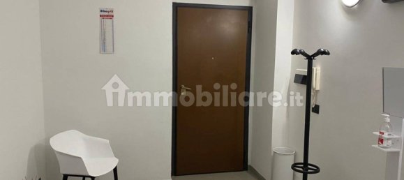 4 rooms Office in Siderno, Italy No. 211233 2