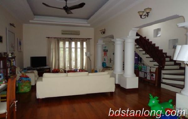 4 Schlafzimmer Villa in Tay Ho, Vietnam, Nr. 1946