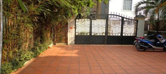 4 Schlafzimmer Villa in Tay Ho, Vietnam, Nr. 1946 18