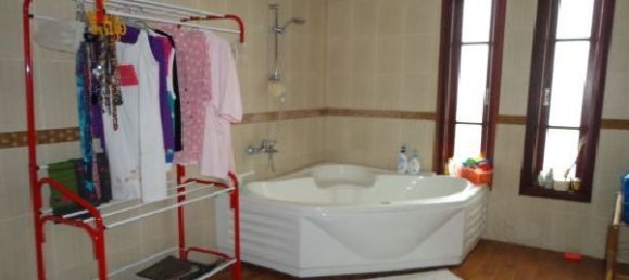 4 Schlafzimmer Villa in Tay Ho, Vietnam, Nr. 1946 2