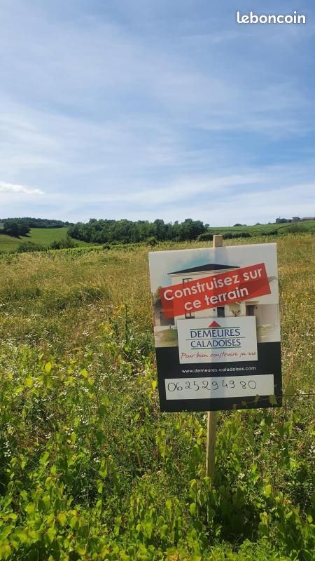 550m² Land in Louhans, France No. 285497