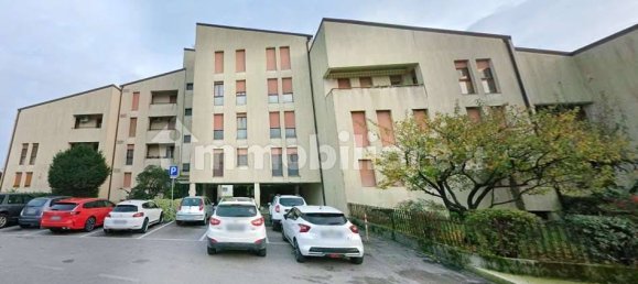 3 bedrooms Apartment in Pordenone, Italy No. 348861 2