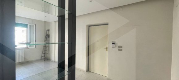 3 rooms Apartment in Molfetta, Italy No. 20455 4