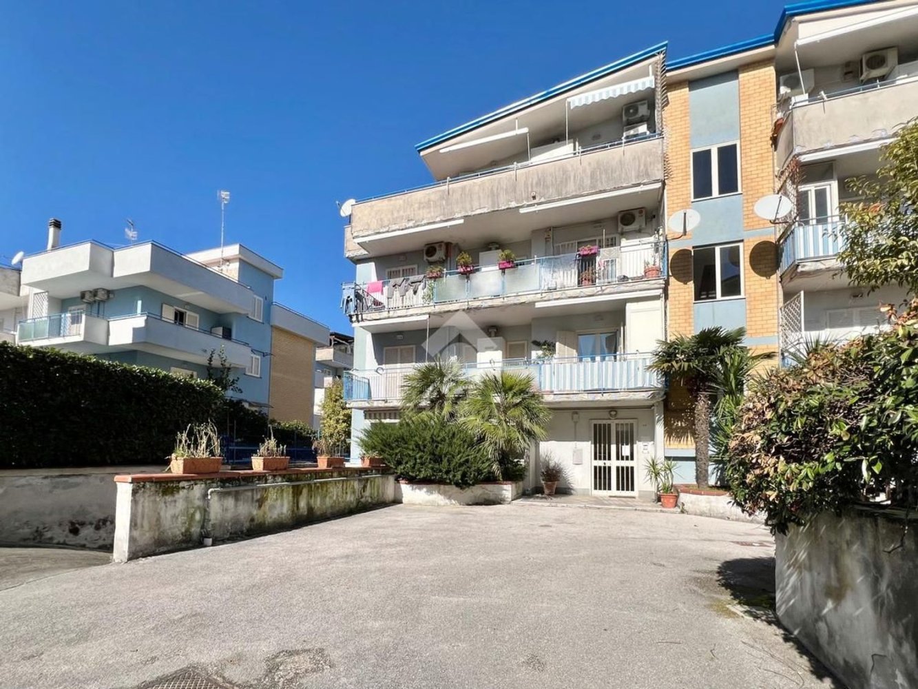 Garagem em Mugnano di Napoli, Italy 27 m² N.º 165312