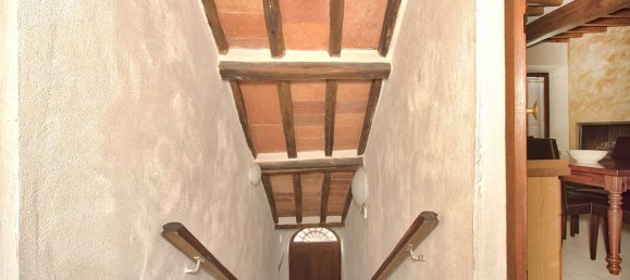5 rooms Duplex in Gaiole in Chianti, Italy No. 253784 2