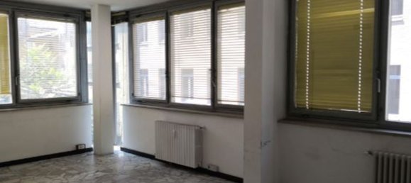 Büro in Bergamo, Italy 547m², Nr. 364752 4