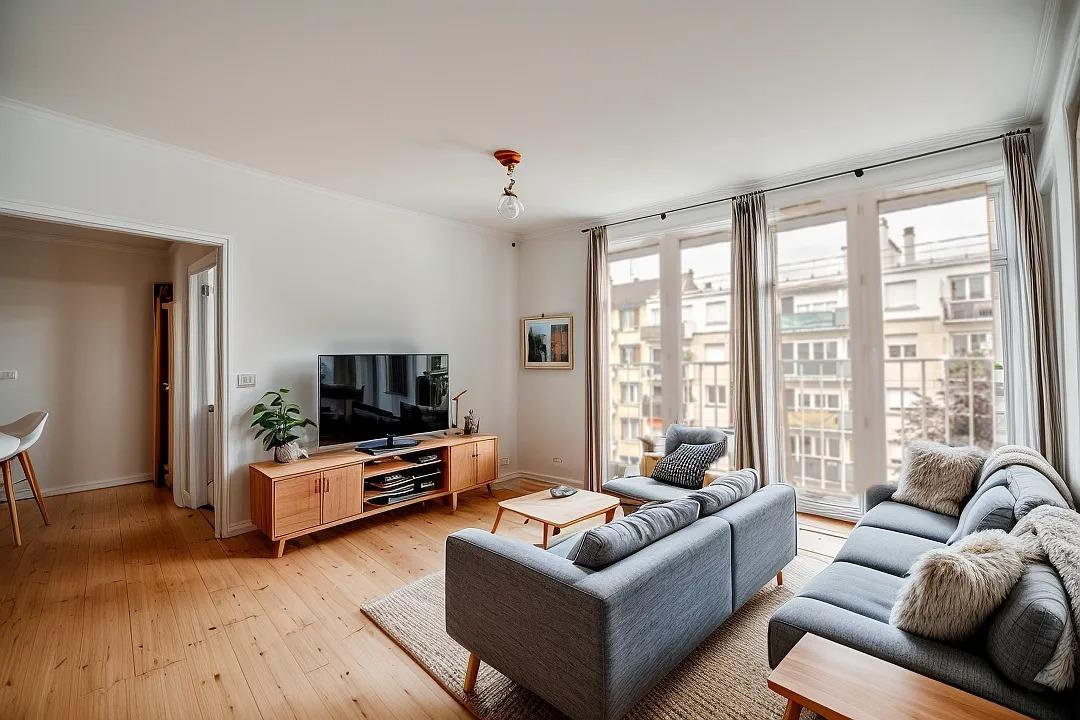 1 bedroom Apartment in Courbevoie, France No. 167411