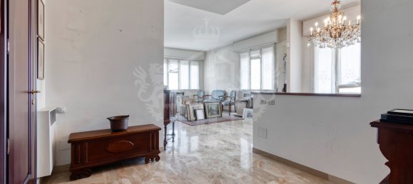 4-Zimmer Wohnung in Bologna, Italy, Nr. 40469 3