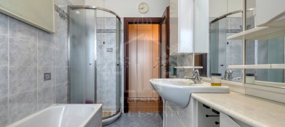 4-Zimmer Wohnung in Bologna, Italy, Nr. 40469 30