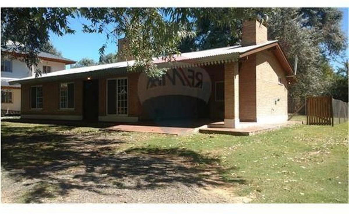 Casa de 2 dormitorios en Escobar, Argentina No. 63070