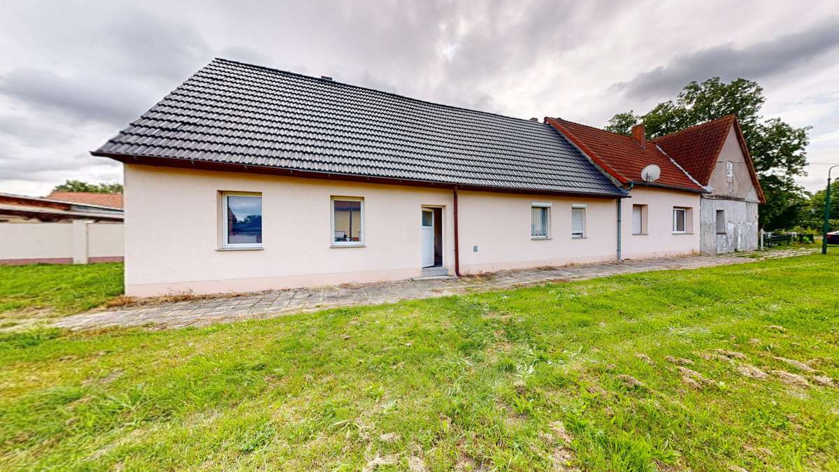 5غرفة منزل في Anhalt-Bitterfeld, Germany رقم 309396