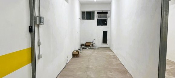 Garaje en Rome, Italy 21 m² No. 205534 6