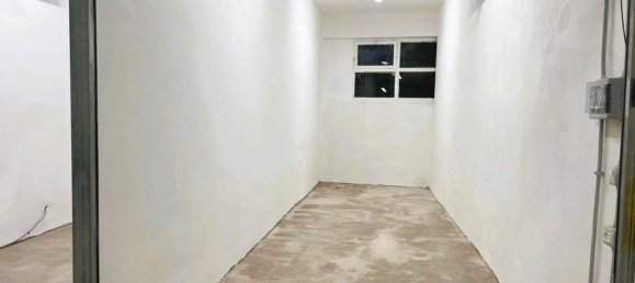 Garaje en Rome, Italy 21 m² No. 205534 3