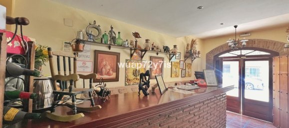 12 bedrooms Hotel in Estepona, Spain No. 185500 5