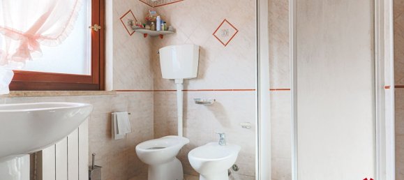 3غرفة شقة في Rome, Italy رقم 203021 23