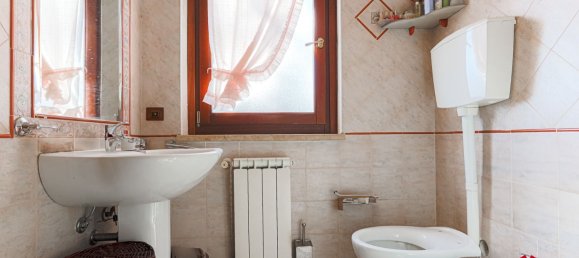 3غرفة شقة في Rome, Italy رقم 203021 24