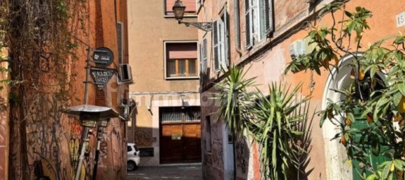 1 room Commercial property in Rome, Italy No. 59809 8