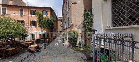 1 room Commercial property in Rome, Italy No. 59809 2