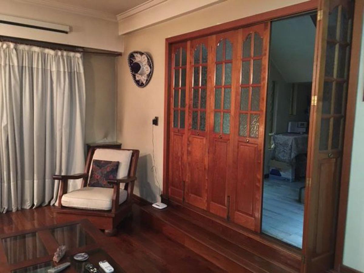 4 bedrooms House in Tres de Febrero, Argentina No. 12548