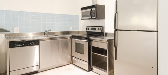 1 dormitorio propiedad comercial en alquiler en Miami, Miami-Dade, Florida, USA № 615854 4