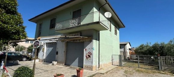 Квартира с 5 комнатами в Априлия, Италия № 155172 24