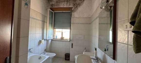 Квартира с 5 комнатами в Априлия, Италия № 155172 10