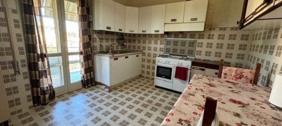 Квартира с 5 комнатами в Априлия, Италия № 155172 25